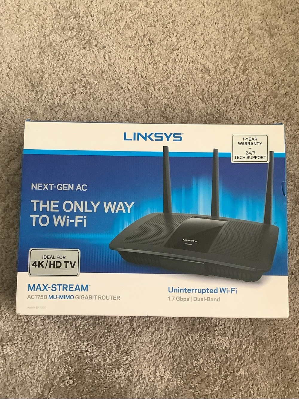 Linksys Black and Blue AC1750 Dual-Band Wi‑Fi Router Box